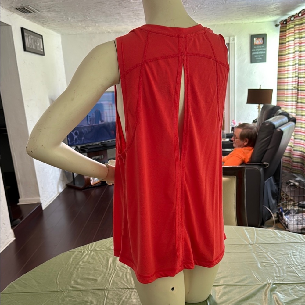 Red Orange Graphic Tank Top - Picture 3 of 3